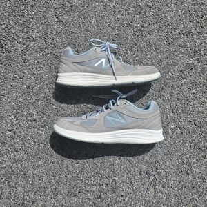 New Balance 877 V1 Walking Shoe WW877SB - Women sz 11